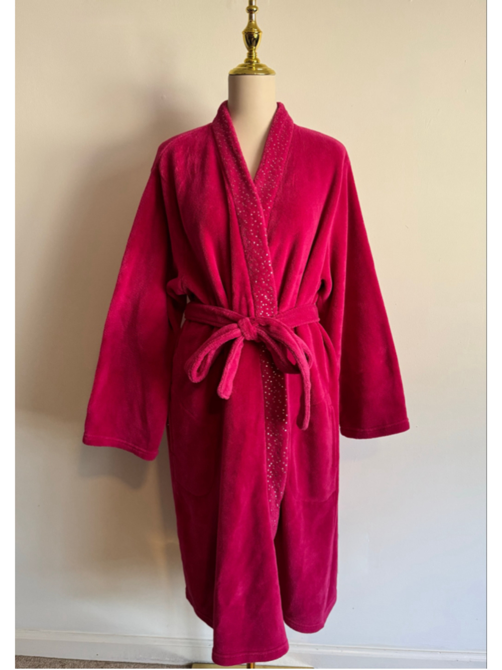 Women's Ulta Beauty Plush Robe 1X/2X Pink Silver Embellished